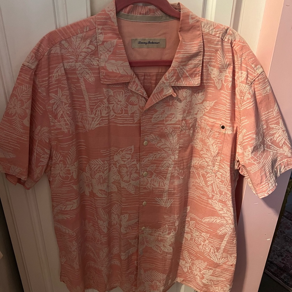 Tommy Bahama Men’s 2XL shirt